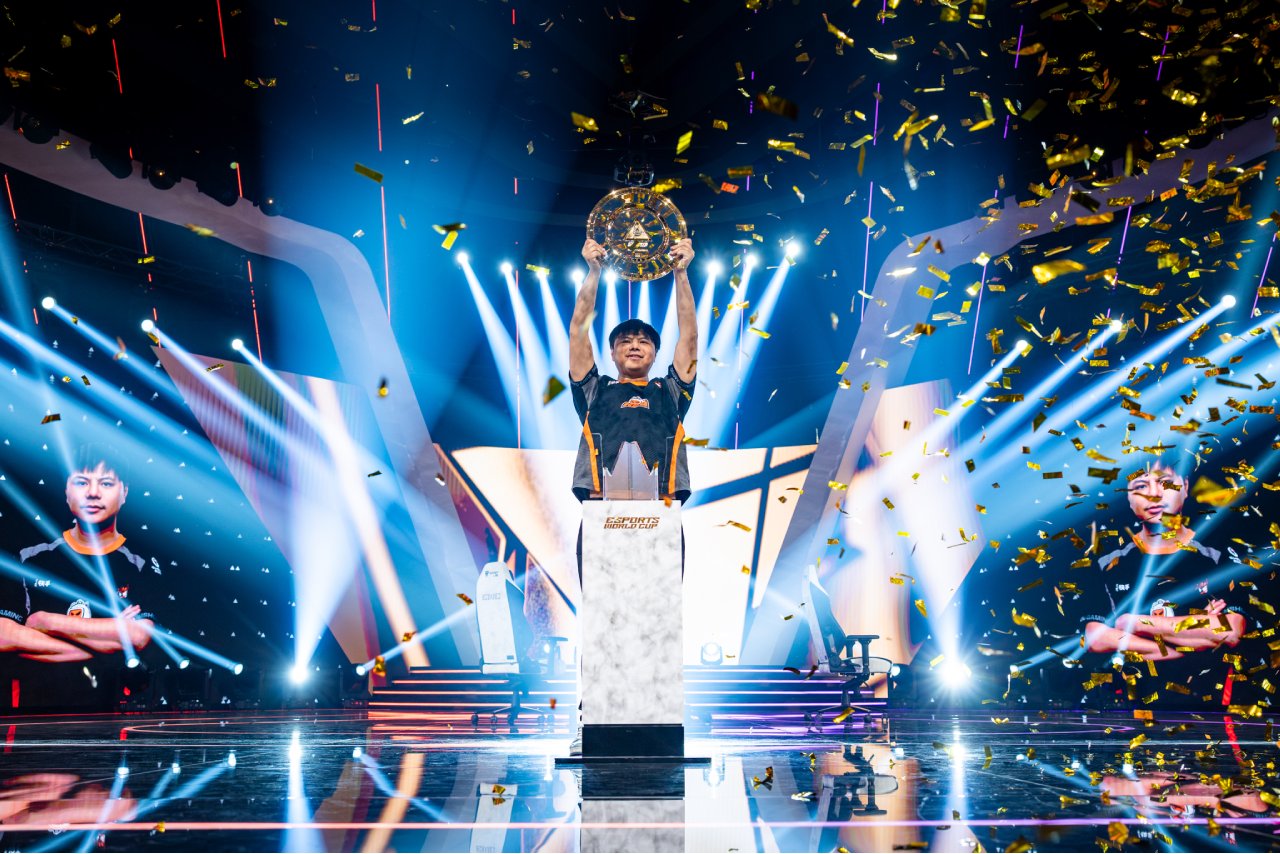 https://s3.gaming.news/wp-content/uploads/2025/08/Xiaohai-wins-EWC-2025.jpg