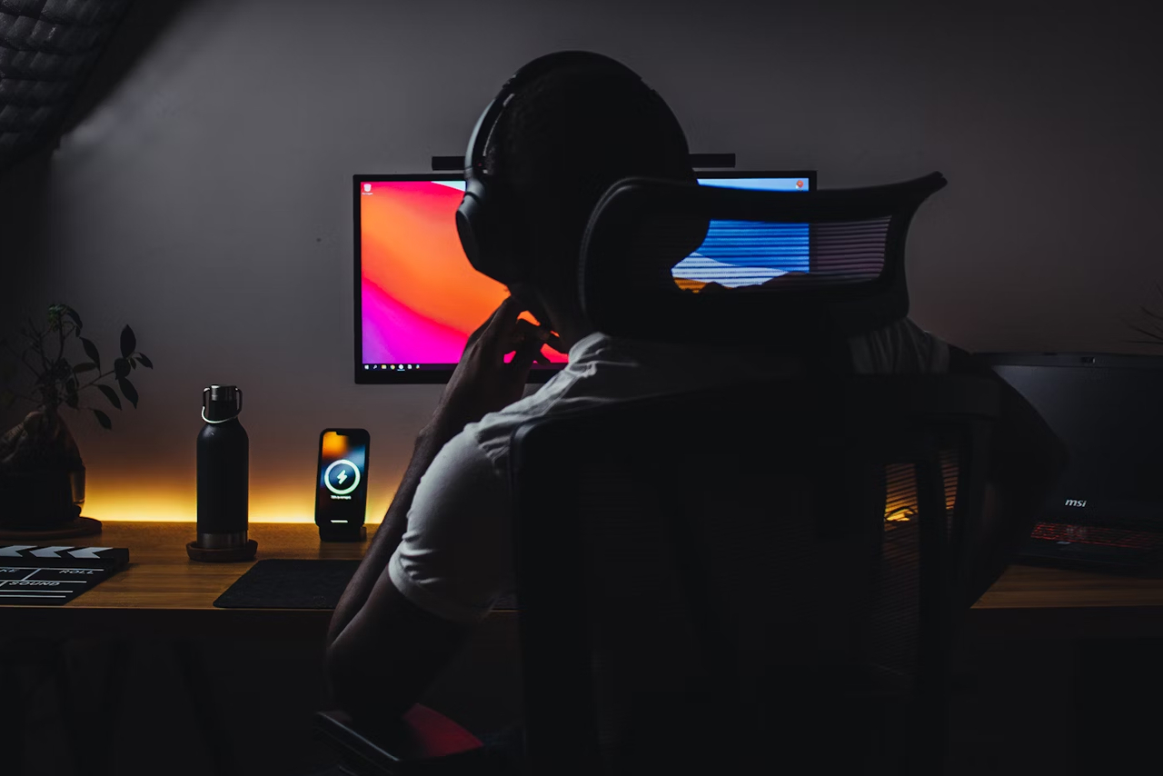 https://s3.gaming.news/wp-content/uploads/2025/10/unsplash-nublson-gaming.jpg